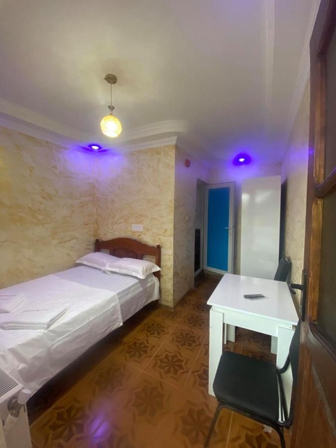 elite palace plus hotel Batoumi Extérieur photo