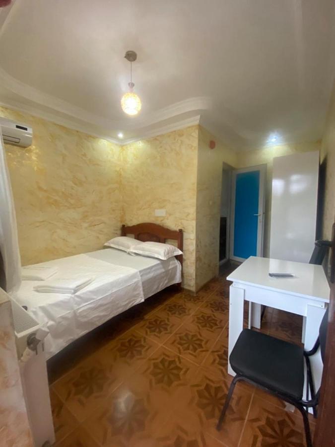 elite palace plus hotel Batoumi Extérieur photo