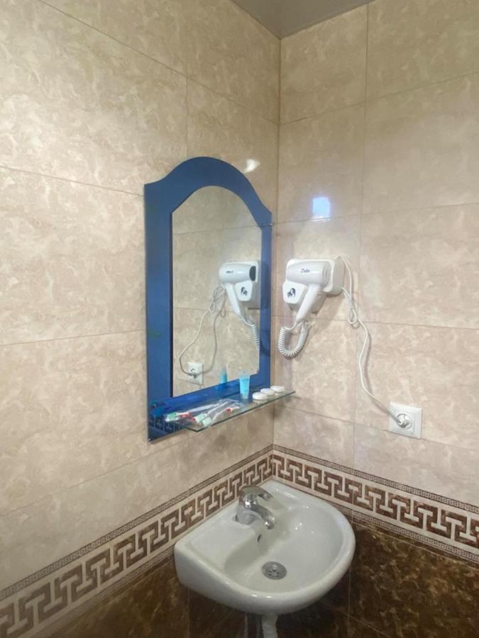 elite palace plus hotel Batoumi Extérieur photo