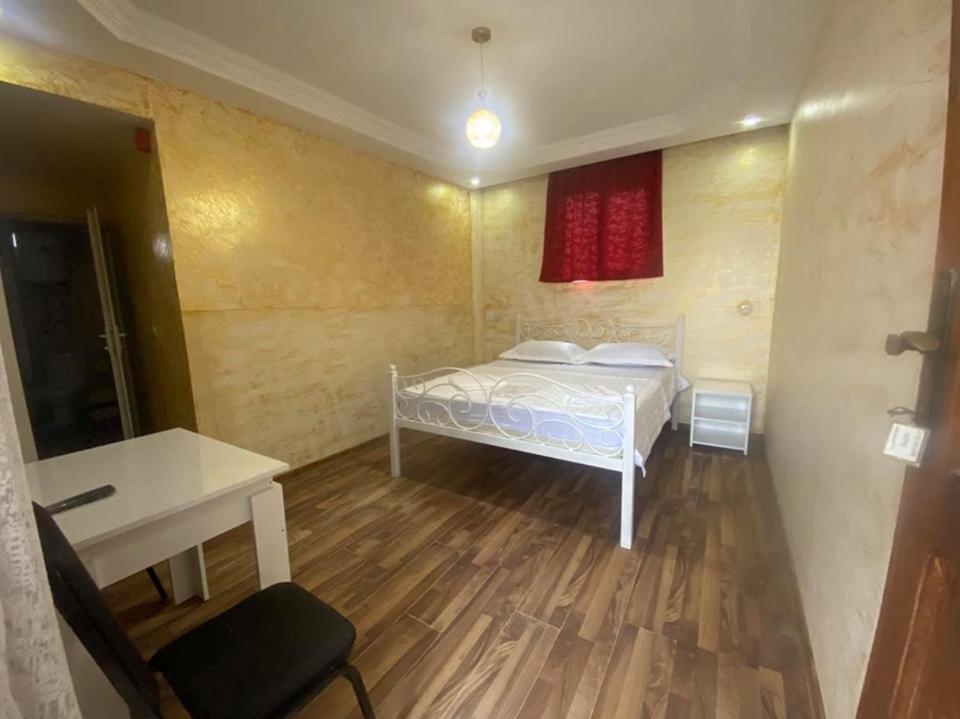 elite palace plus hotel Batoumi Extérieur photo