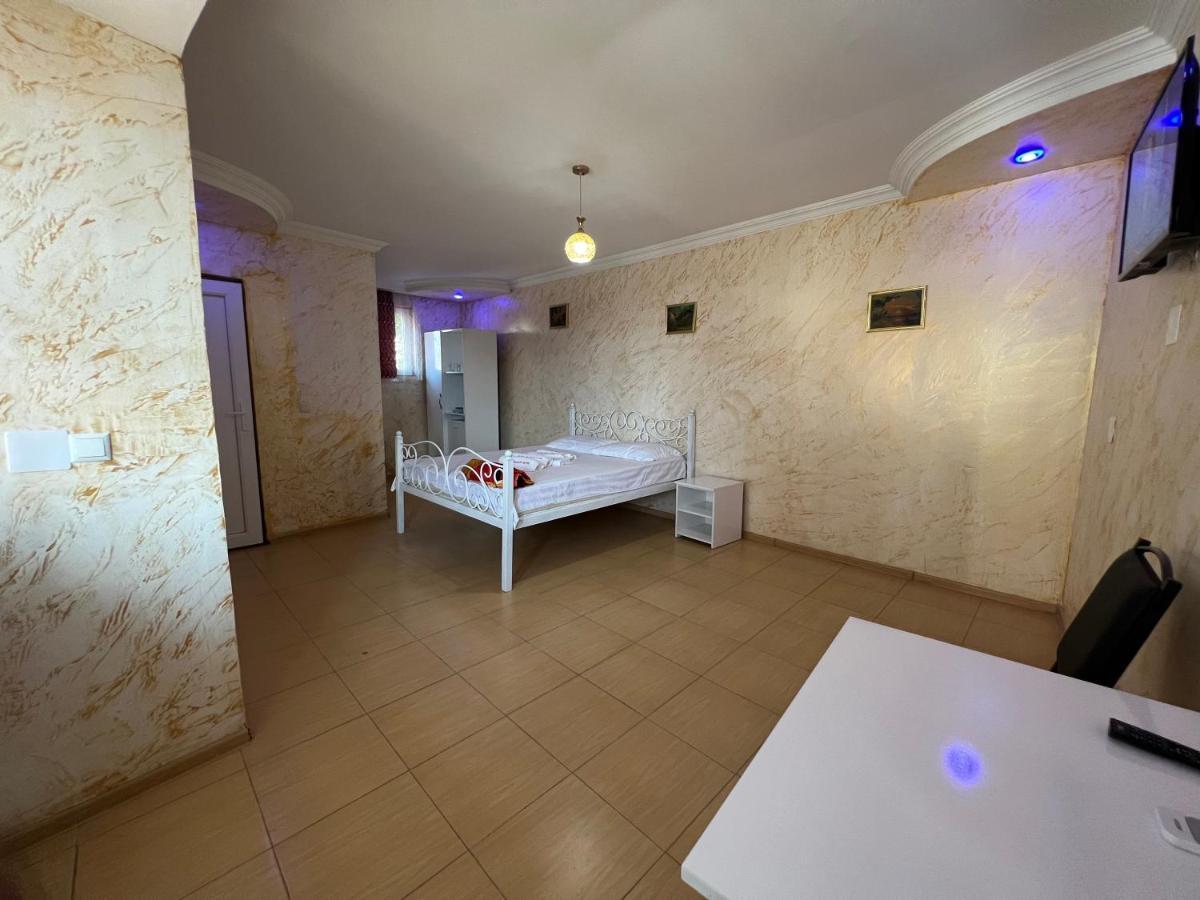 elite palace plus hotel Batoumi Extérieur photo